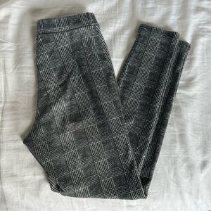 Boohoo black and white checkered/plaid leggings